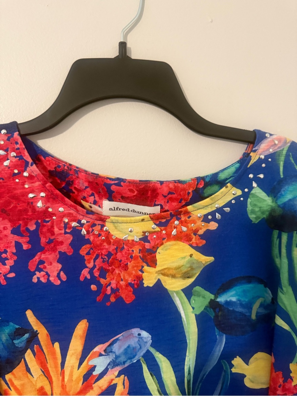 Alfred Dunner Royal Blue Tropical Fish  Reef Embellished Top Size 1X - Picture 2 of 12